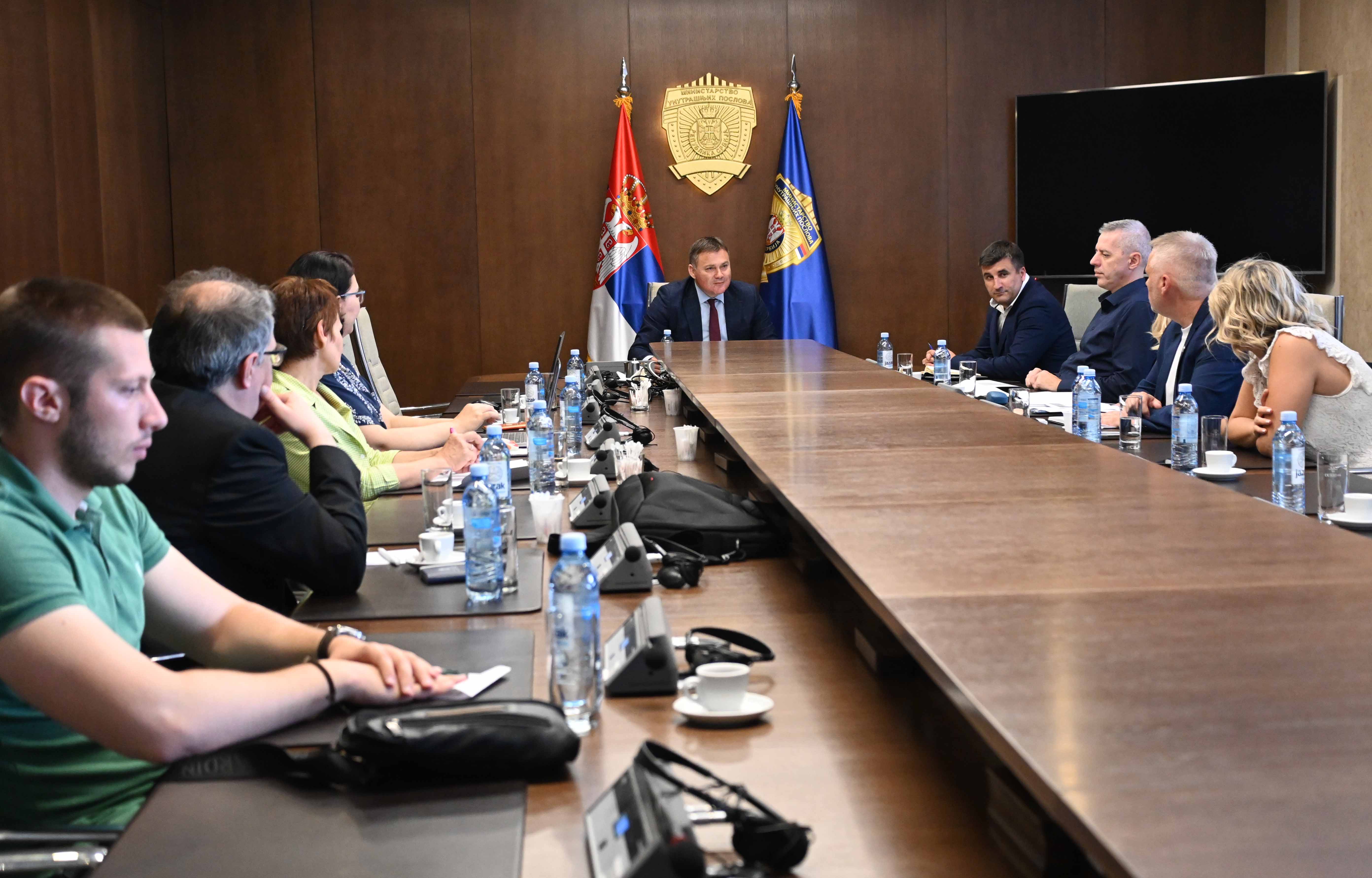 Sastanak-Amber alert