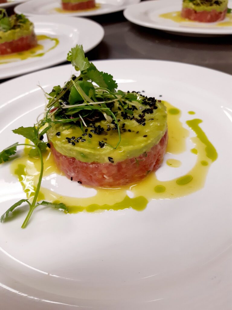 1695640460-Tartar-od-tune-768x1024.jpg