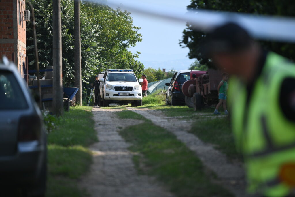 Mladenovac, 06.07.2023. Međulužje kod Mladenovca, Dečaka (12) ubio je danas stariji brat (14) ispalivši hice iz lovačke puške u njihovoj porodičnoj kući, braća, ubistvo, hronika Foto: Vesna Lalić/Nova.rs