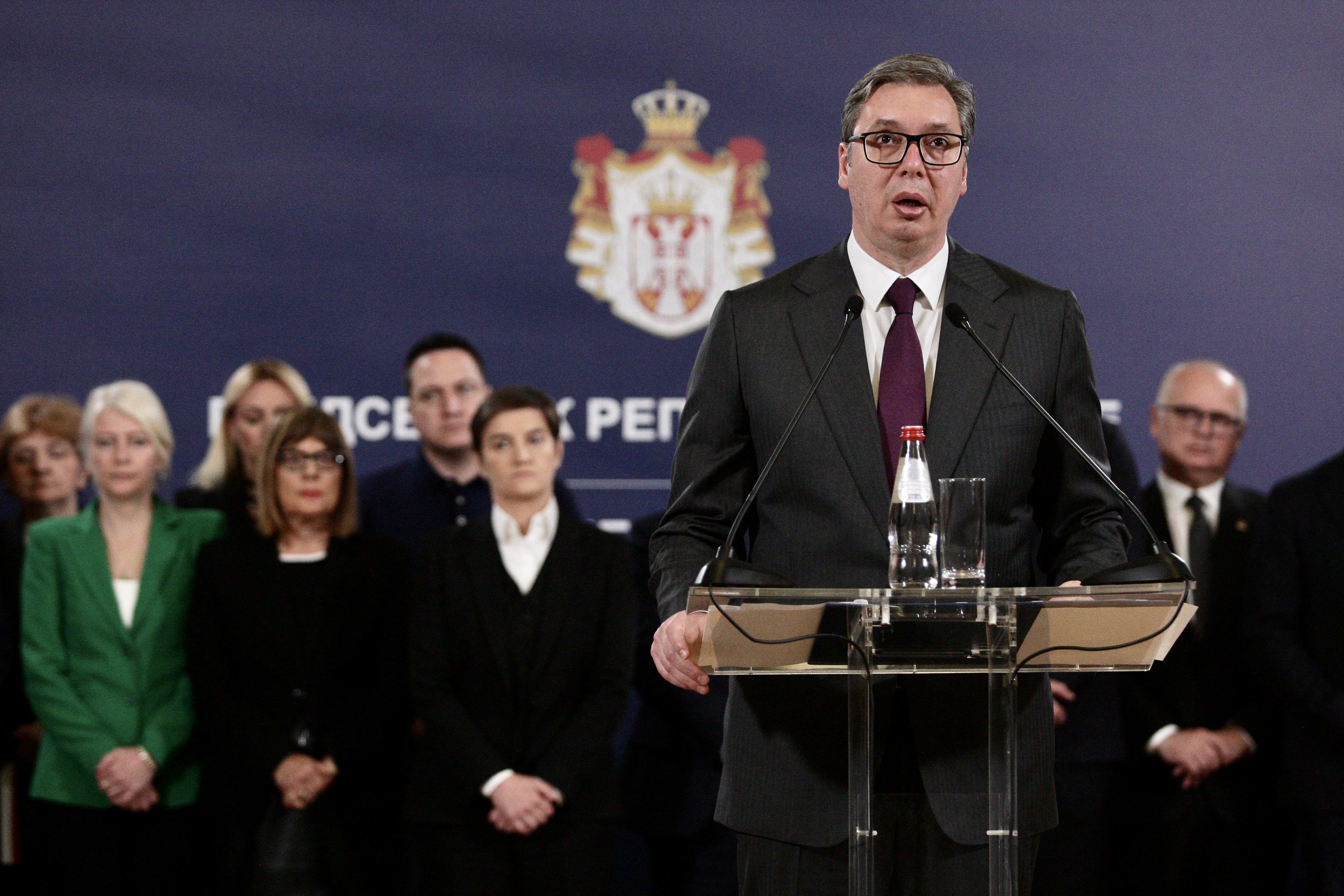 Beograd, 5. maja 2023. - Predsednik Republike Srbije Aleksandar Vuèiæ i èlanovi Vlade Republike Srbije obratili su se se danas javnosti iz zgrade Generalnog sekretarijata predsednika Republike. FOTO TANJUG/ SAVA RADOVANOVIÆ/ bg