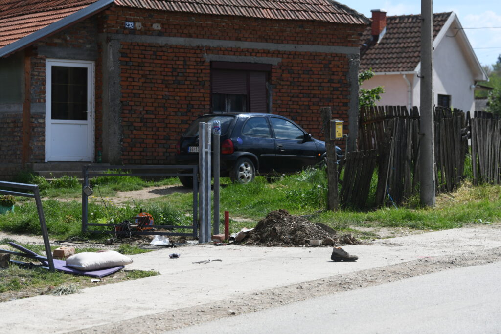 Dubona, 05.05.2022. Mladenovac, masovno ubistvo, pucnjava. Pucnjava u okolini Mladenovca, ima žrtava i ranjenih. Pucnjava, ubistvo, hronika,  Foto: Vesna Lalić/Nova.rs