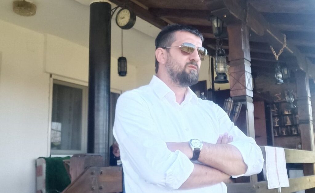 Kobni čast istorije pre 32 godine u Kragujevcu. U eksploziji bombe profesor poginuo, 18 đaka povređeno. Učenici za Nova.rs: „Traume ostaju za ceo život“