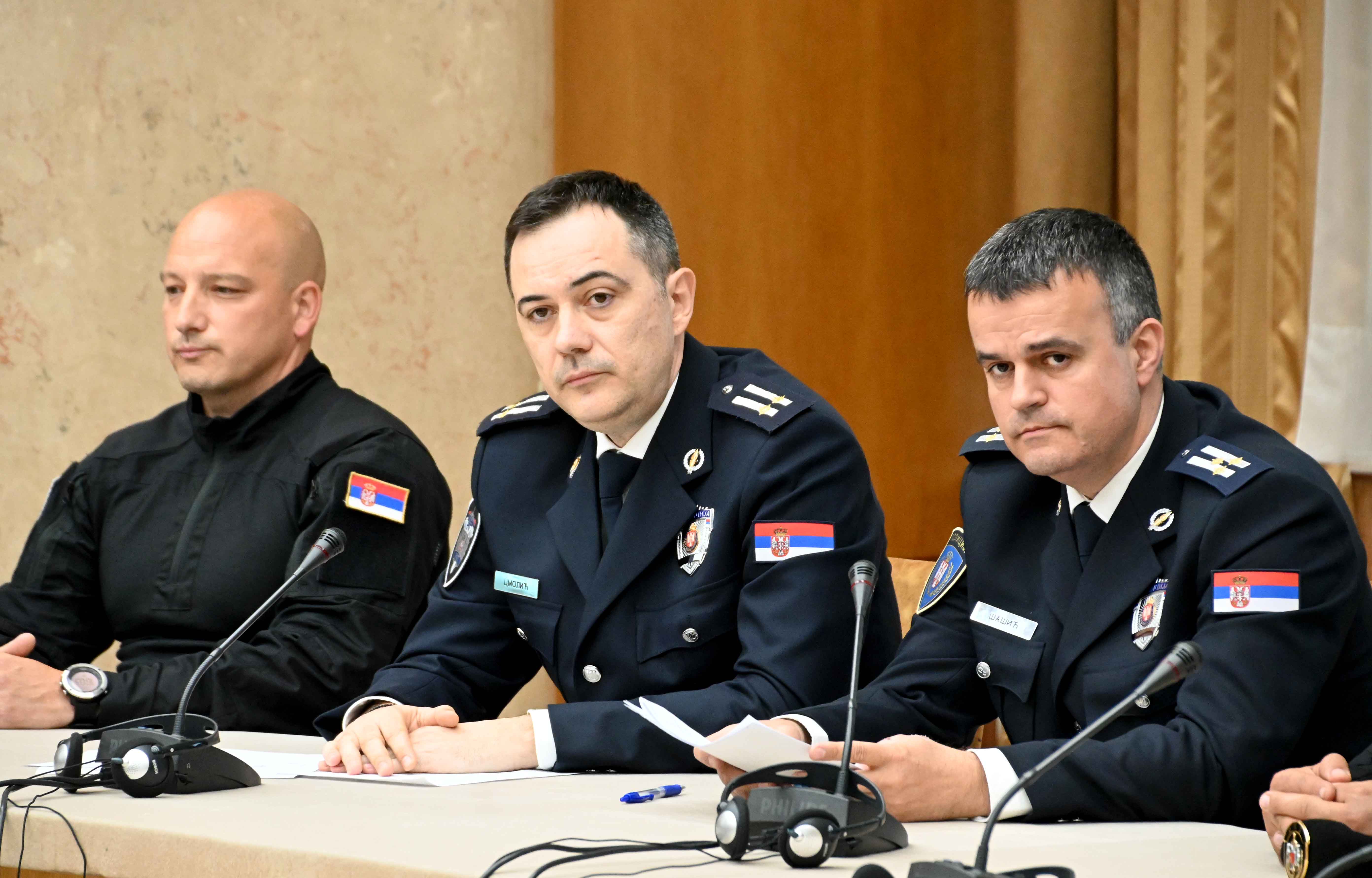 MUP-Saopstenje-Cmolic-Medjunarodna akcija, 11, maj, 2023, Beograd - Vanredna konferencija za medije Ministarstva unutrasnjih poslova odrzana je u Palati Srbija.