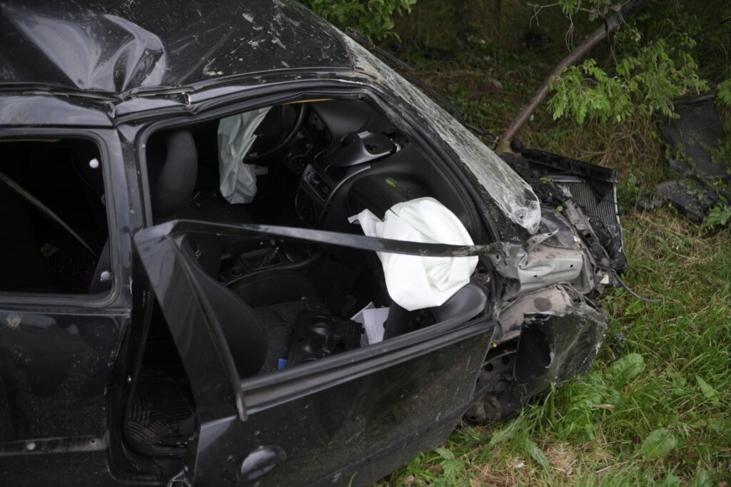 Beograd 14.05.2023. Zrenjaninski put, saobraćajna nesreća, automobil marke Peže, Peugeot, policija, uviđaj, uvidjaj Foto: Dragan Mujan/Nova.rs