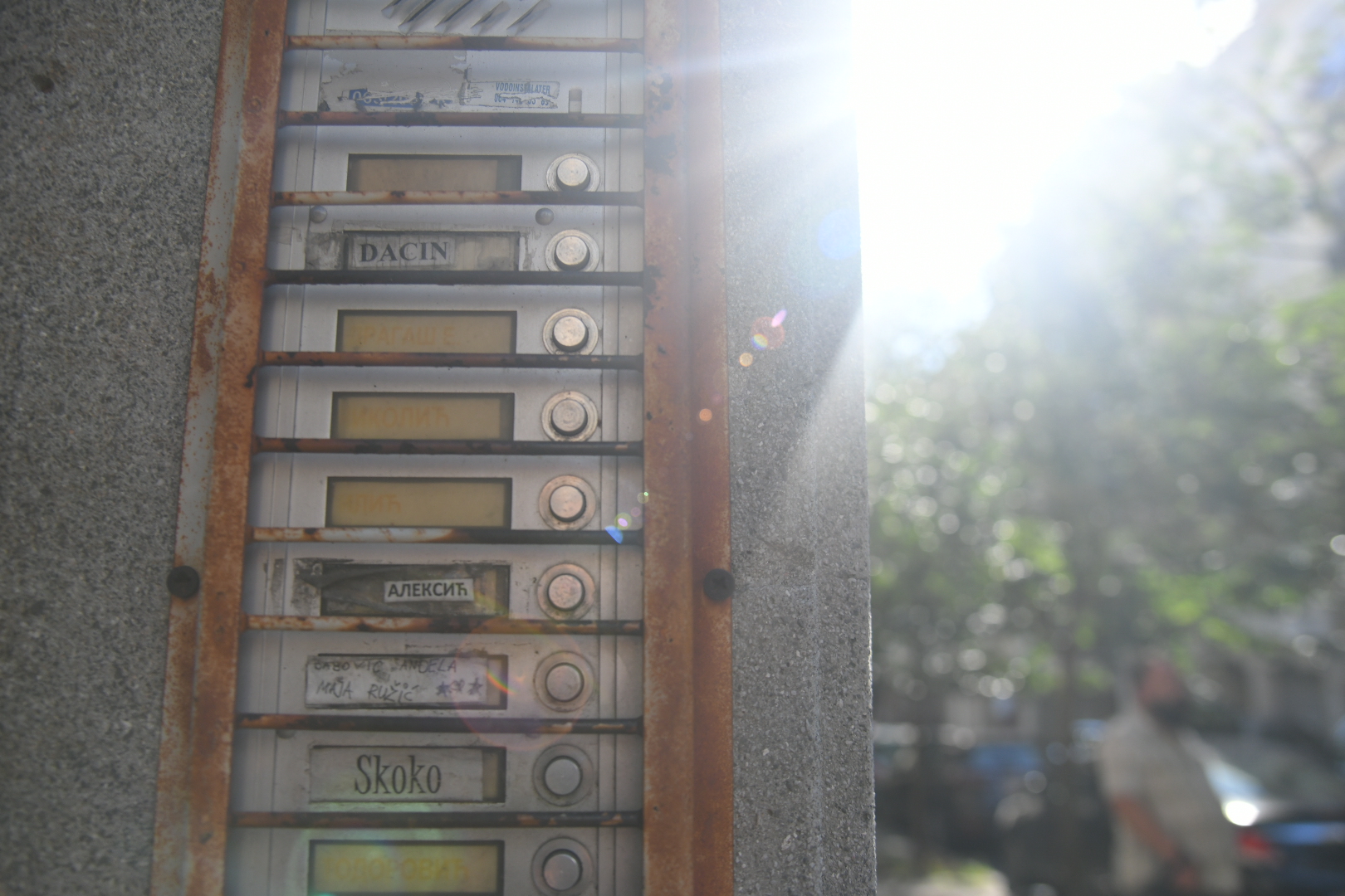 Beograd 10.09.2021. Prote Mateje 44, Vračar, interfon, ulaz, zgrada u kojoj živi Miroslav Mika Aleksić, Mika Aleksić, Miroslav Aleksić Foto: Nemanja Jovanović/Nova.rs