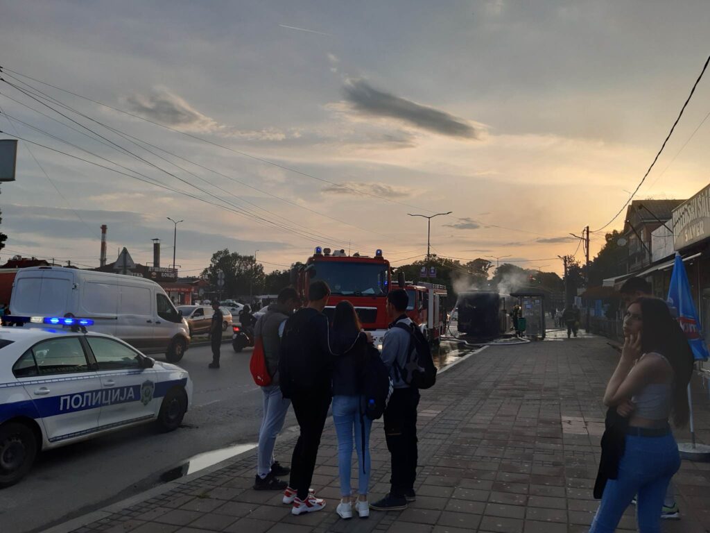 Niš, Trošarina, zapalio se autobus, zapaljen autobus, autobus u plamenu Foto: Miljana Isailović/Nova.rs