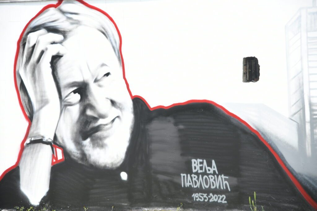 Beograd 07.06.2023. Mural posvećen novinaru i voditelju Velji Pavloviću, Velja Pavlović, mural, teatar Bojan Stupica, JDP Foto: Nemanja Jovanović/Nova.rs