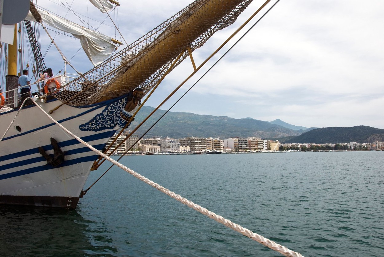 Bow of an old windjammer in the harbor of the city of Volos (Thessaly, Greece),Image: 143390051, License: Rights-managed, Restrictions: , Model Release: no, Credit line: Claudia Holzförster / Alamy / Alamy / Profimedia