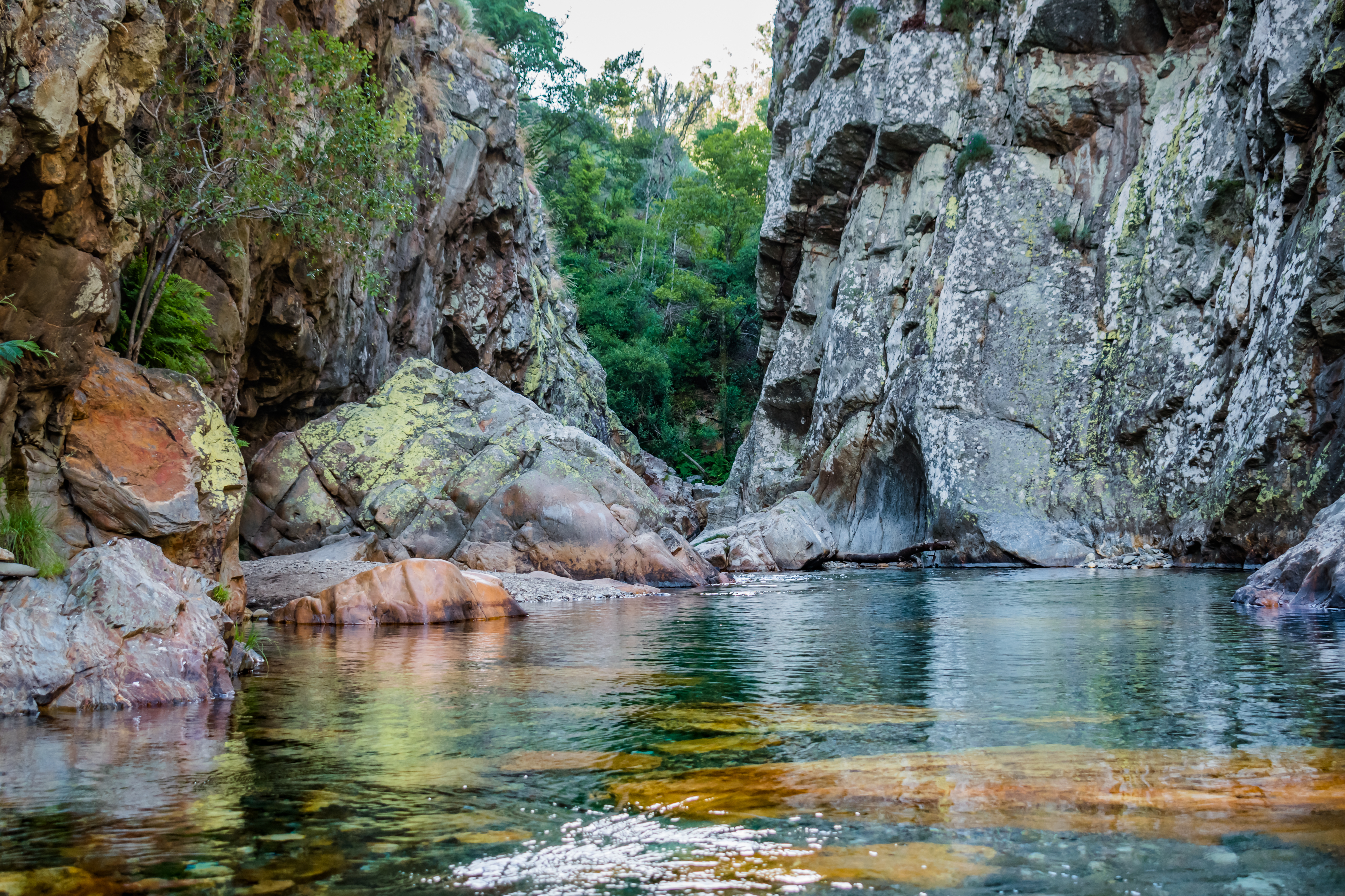 Selective,Focus,On,Colorful,Rocks,In,A,Valley,On,The