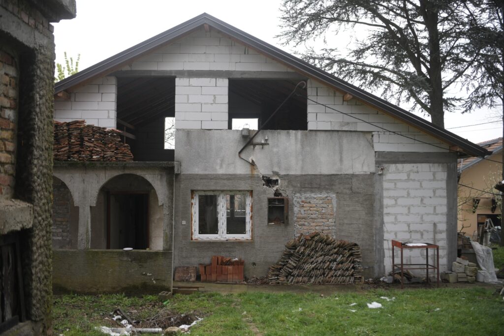 Beograd 08. april 2023. Ulica patrijarha Germana, mesto na kome je u toku noci doslo do obračuna vatrenim oružjem pokušaj krađe Foto:Dragan Mujan/Nova.rs