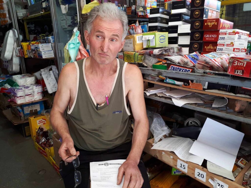 Zoran Nikolić, Pijaca na Bulevaru Nemanjića