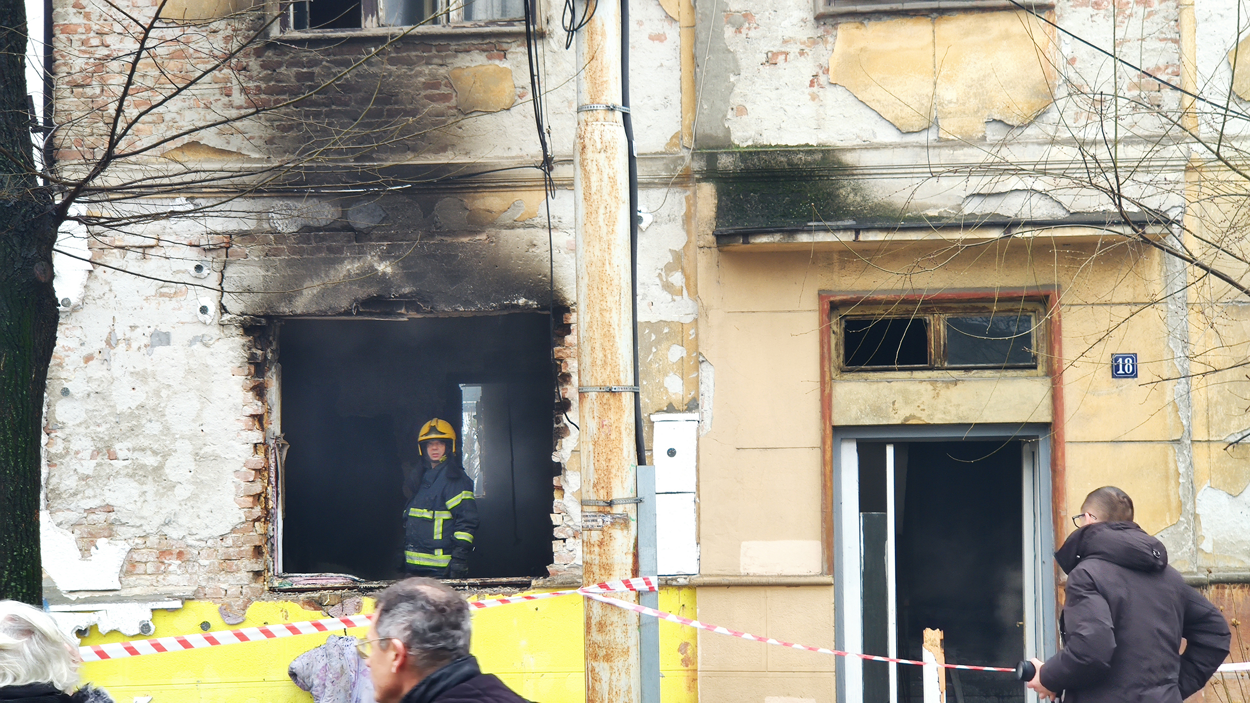 Beograd 26.02.2023. Zemun, Tršćanska 18, eksplozija u stanu, hronika