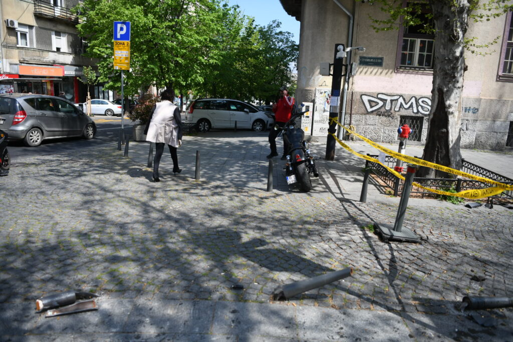 Beograd 20.04.2023. Ugao ulica Francuska i Strahinjića bana, saobraćajna nesreća, dan posle, hronika Foto: Vesna Lalić/Nova.rs