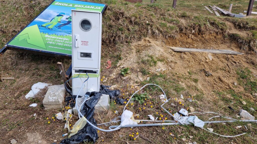 1683708361-kopaonik-smece-otpad-1-maj-09-1024x577.jpg