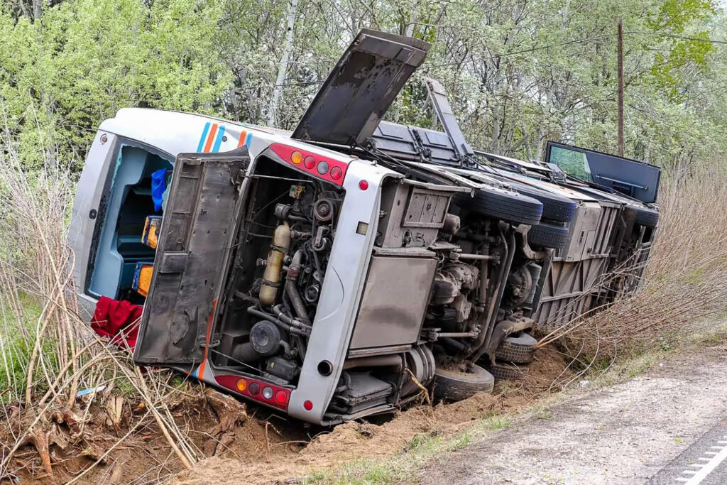 Nesreća u Mađarskoj, srpski autobus,  imamo dozvolu