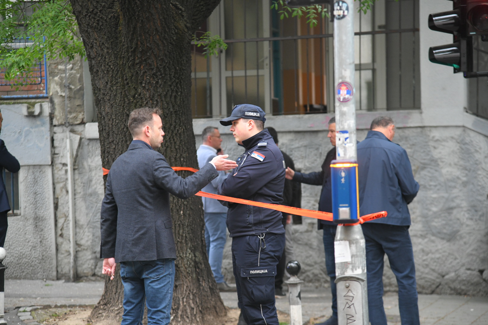 Pucnjava, osnovna škola " Vladislav Ribnikar" policija