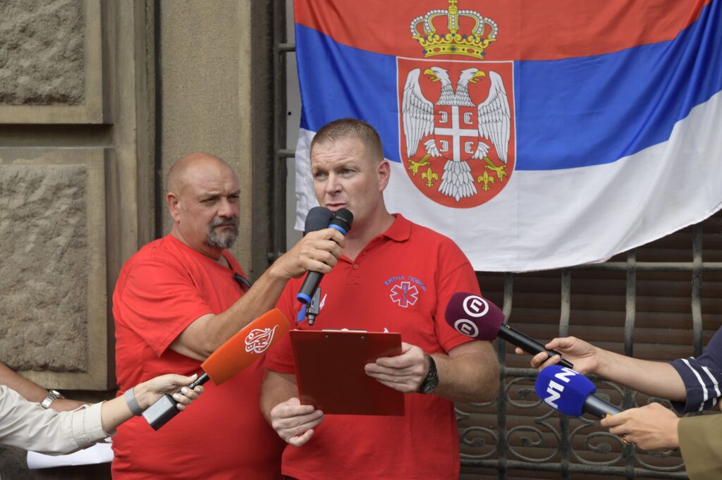 Beograd, 04.09.2023. Vlada Srbije, Protest vozača hitne pomoći ispred Vlade Foto: Goran Srdanov/Nova.rs