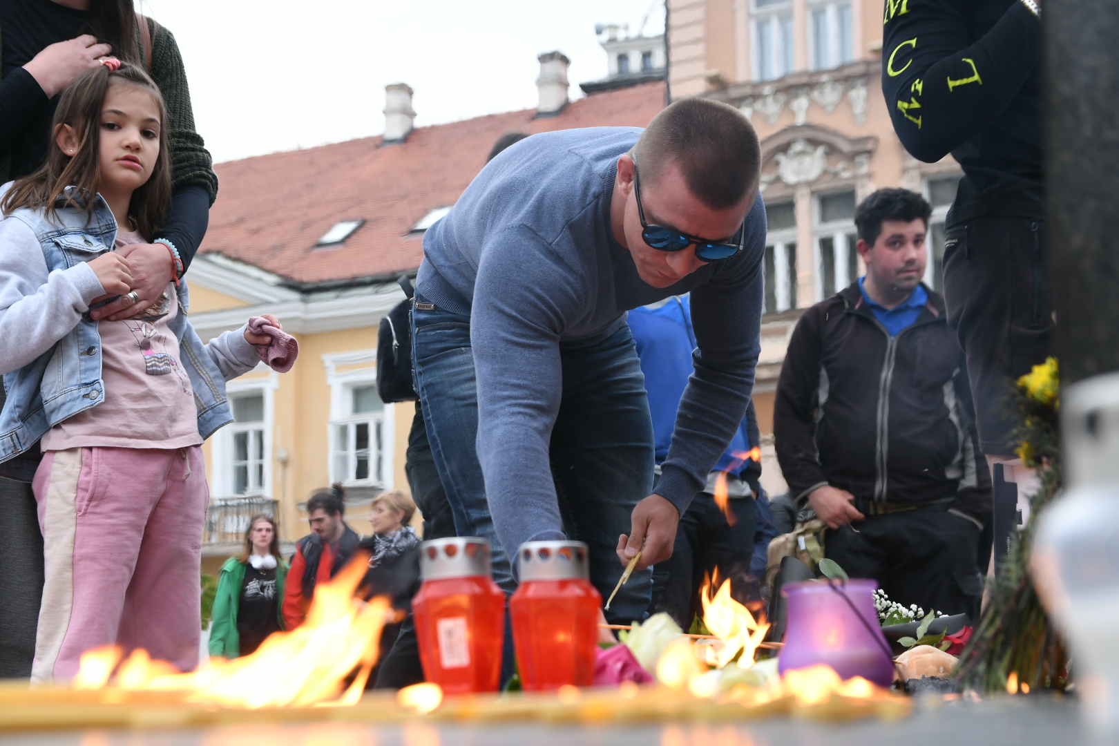 Novi Sad paljenje sveca