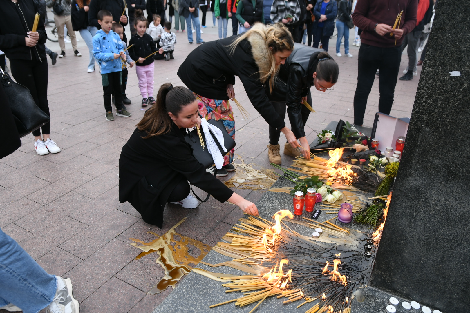 Novi Sad paljenje sveca