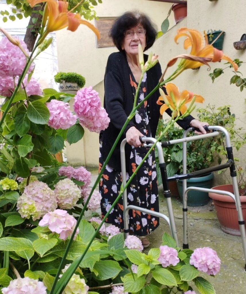 Olivera Janković, Zemun, baka i unuka, obe bolesne, isključena struja, fantomski dug Foto: Privatna arhiva