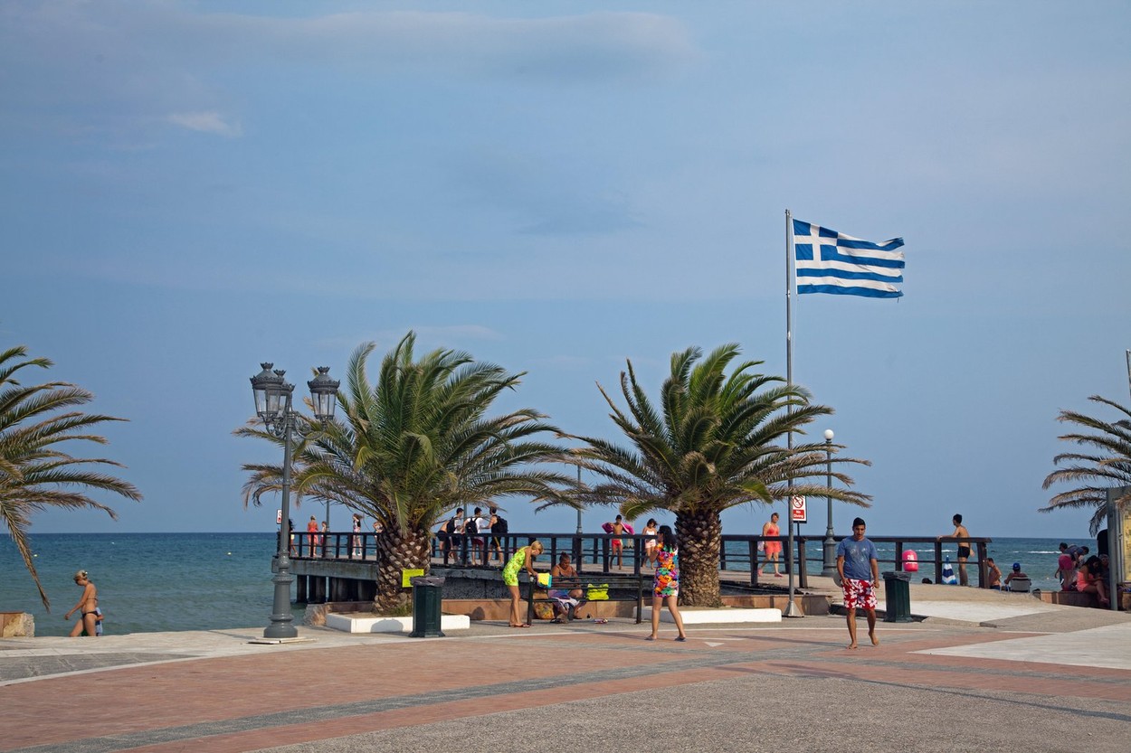 Center of Paralia beach, Katerini, Greece.,Image: 254694518, License: Royalty-free, Restrictions: , Model Release: no, Credit line: Konstantinos Nolis / Alamy / Alamy / Profimedia