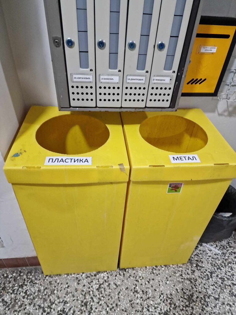 Stanari somborske zgrade napravili od podruma teretanu