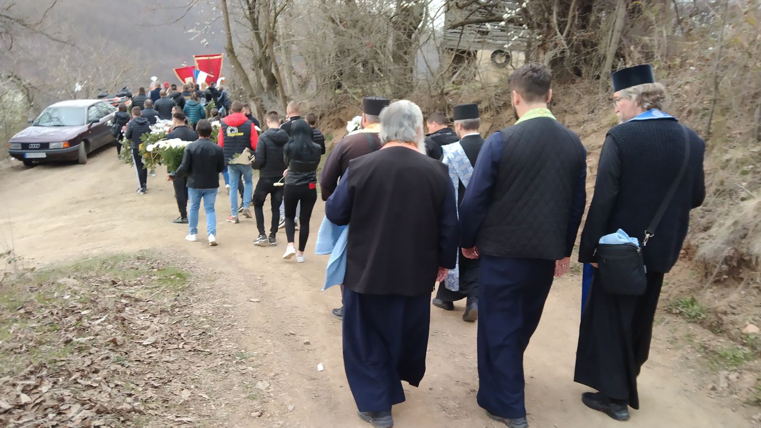 IMG-b04b7096cc79896fd796a6a487817a56-V copy