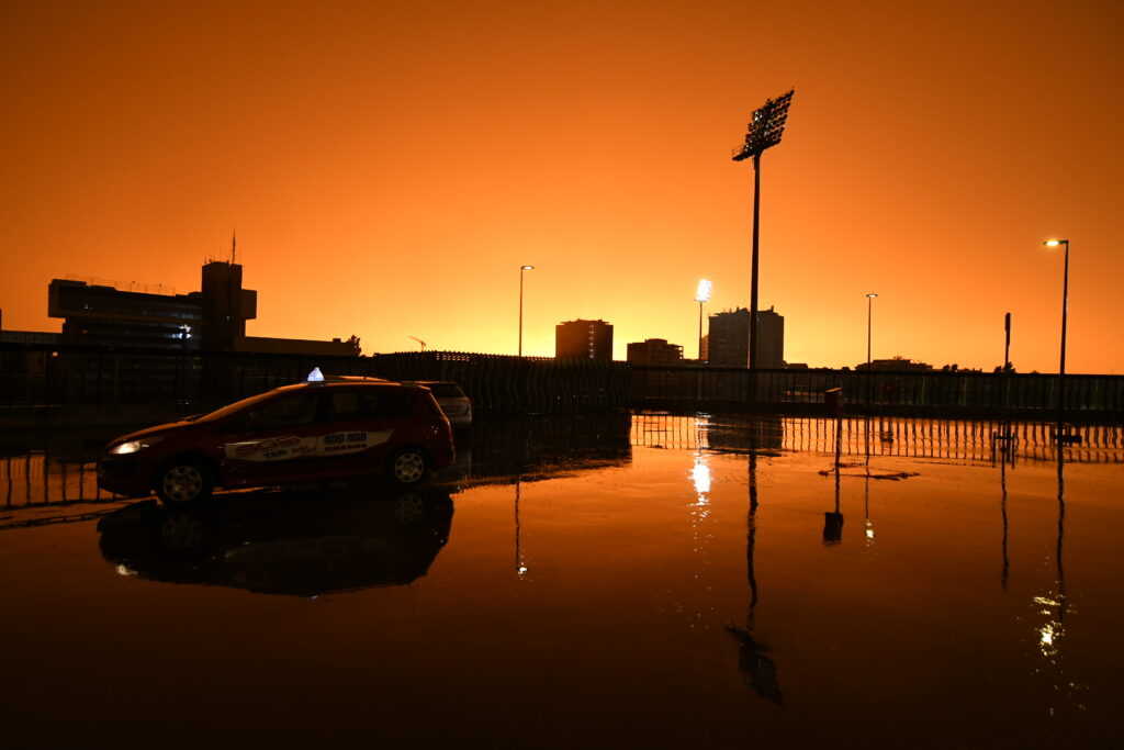 Novi Sad, 19.07.2023. Olujni oblaci, sprema se nevreme,oluja, posledice nevremena u novom Sadu,  Foto: Nenad Mihajlović/Nova.rs