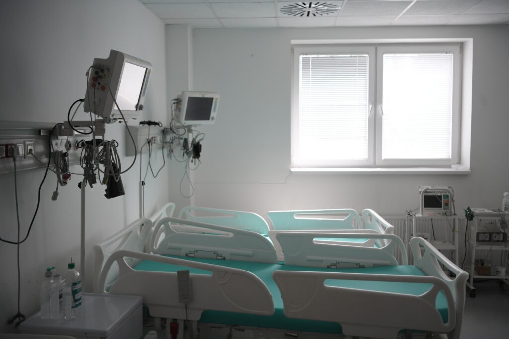 Batajnica kovid bolnica 30.03.2023. 
Foto: Dragan Mujan/Nova.rs