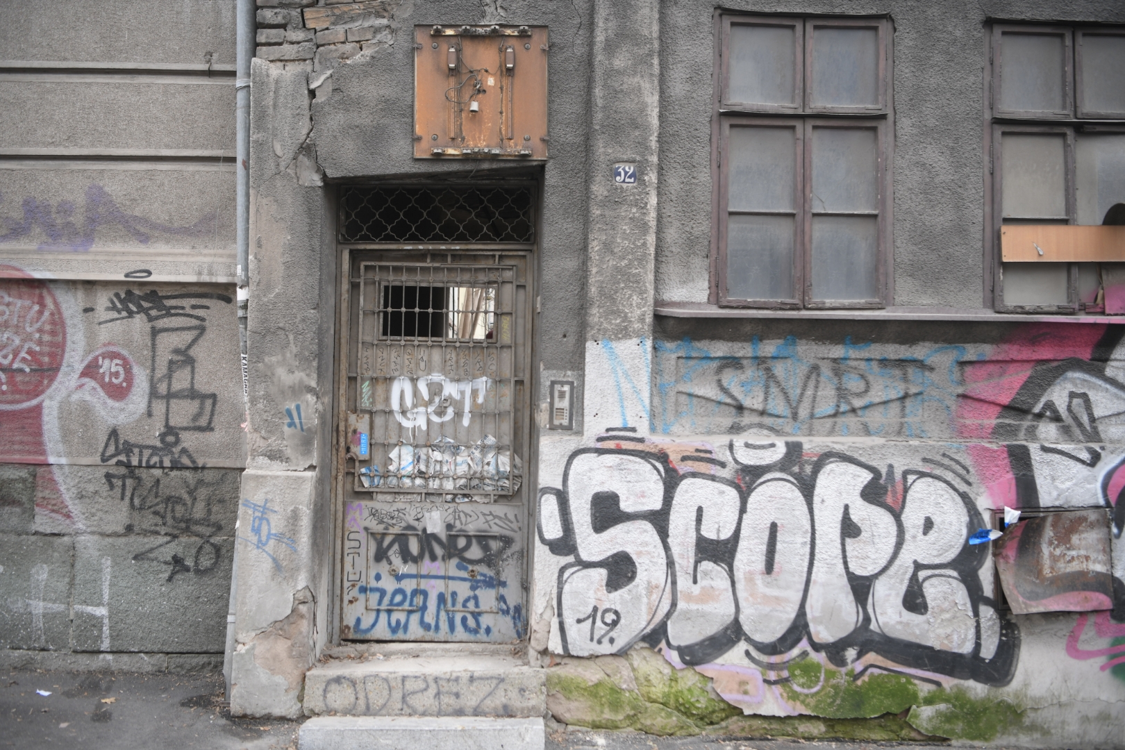 Beograd 14.02.2023 hronika, pronadjena dva leša skeleta u Beogradskoj ulici