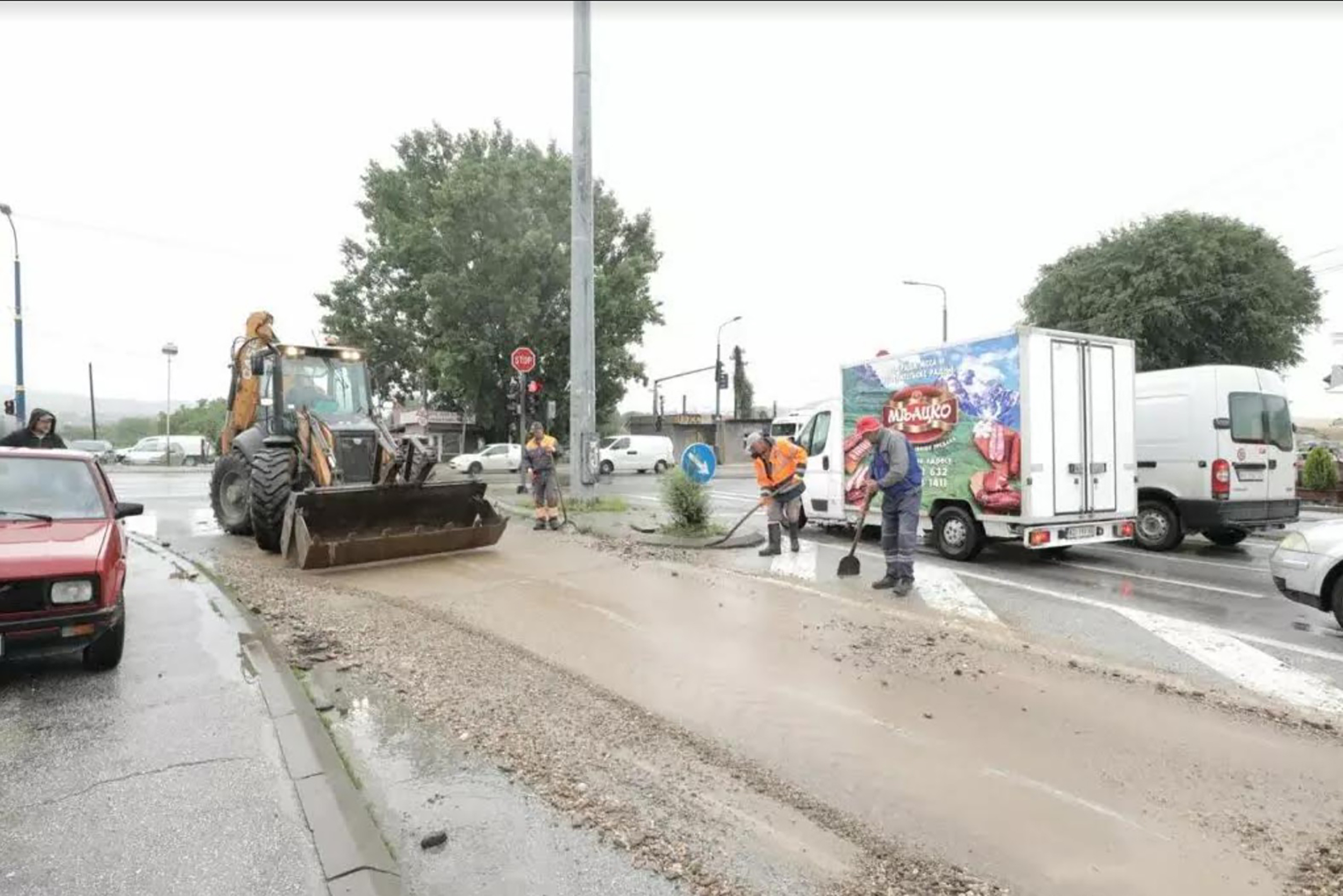 JKP Šumadija: U toku sanacija saobraćajnica posle obilnih padavina
