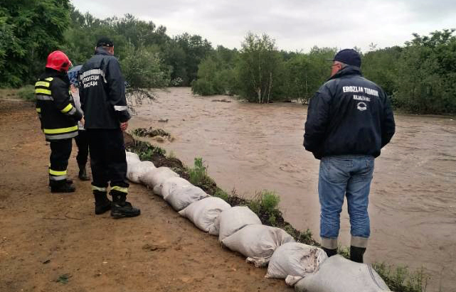 Poplave, nevreme, bujica, izlivanje reka. Lučani, Moravički okrug Foto: MUP