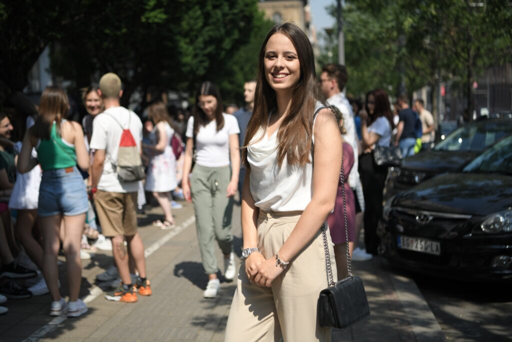 renata vladan  beograd 21.06.2023 protest studenata medicine medicinskog fakulteta ispred zgrade ministarstva zdravlja