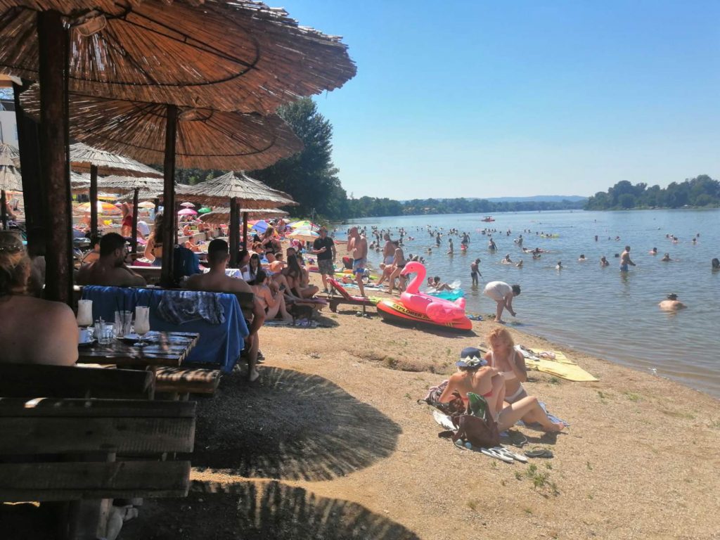 Srebrno jezero, 01.08.2020. Odmor, plaža, leto, letovanje, gužva, koronavirus, leto u Srbiji Foto: Ivan Popovič/Nova.rs