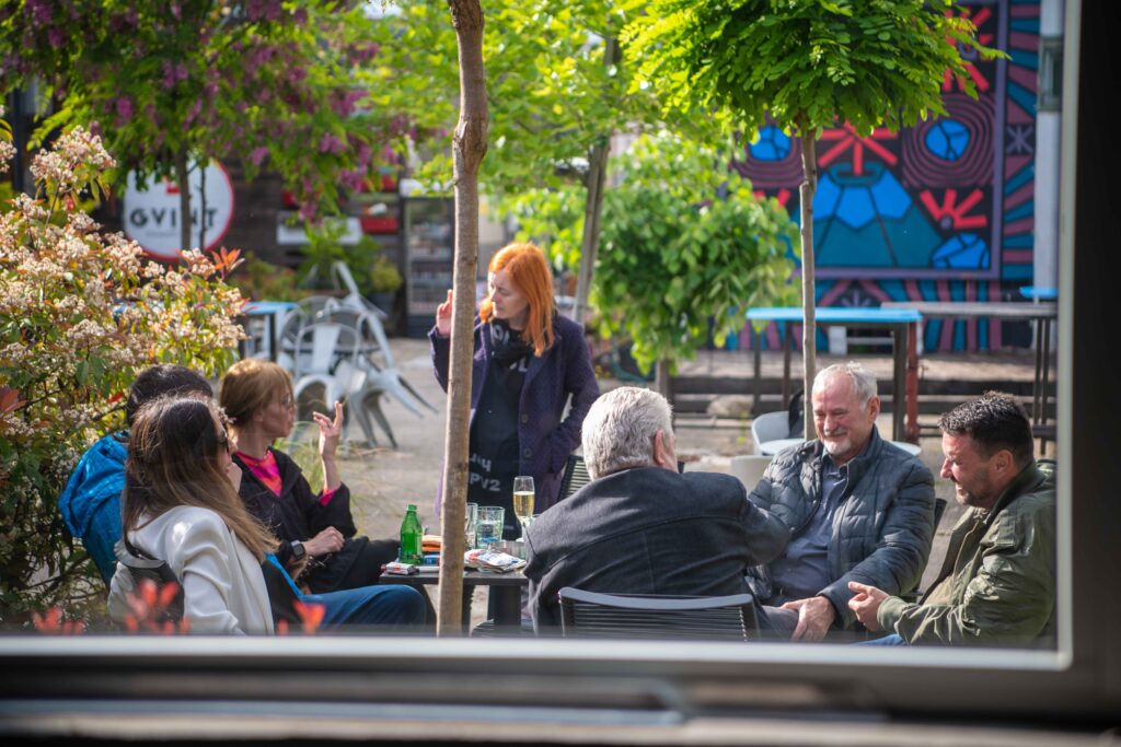Beograd 08.05.2023. Dorćol Plac, Dorcol Platz, prva godišnjica smrti Veselina Simonovića, Vese Simonovića Foto: Dragan Mujan/Nova.rs
