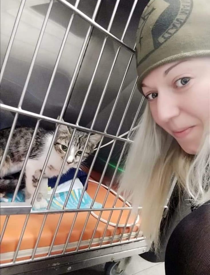 Mira Rosnić, privatna arhiva. Spašava mačke.