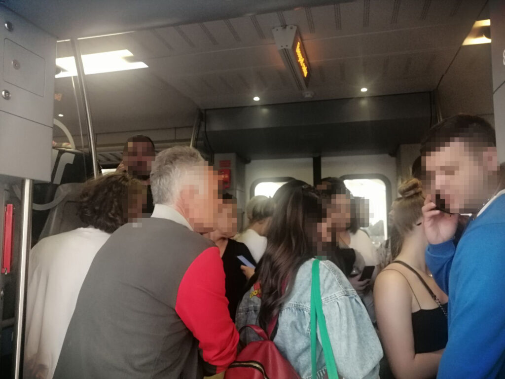 Novi Sad, voz Soko, gužva, ne može da se uđe u voz Foto: Nova.rs