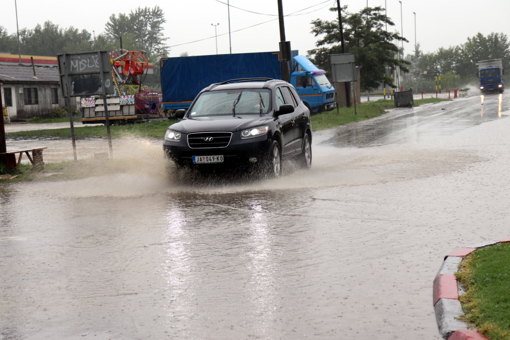 KISA PRAVI PROBLEME U SAOBRACAJU