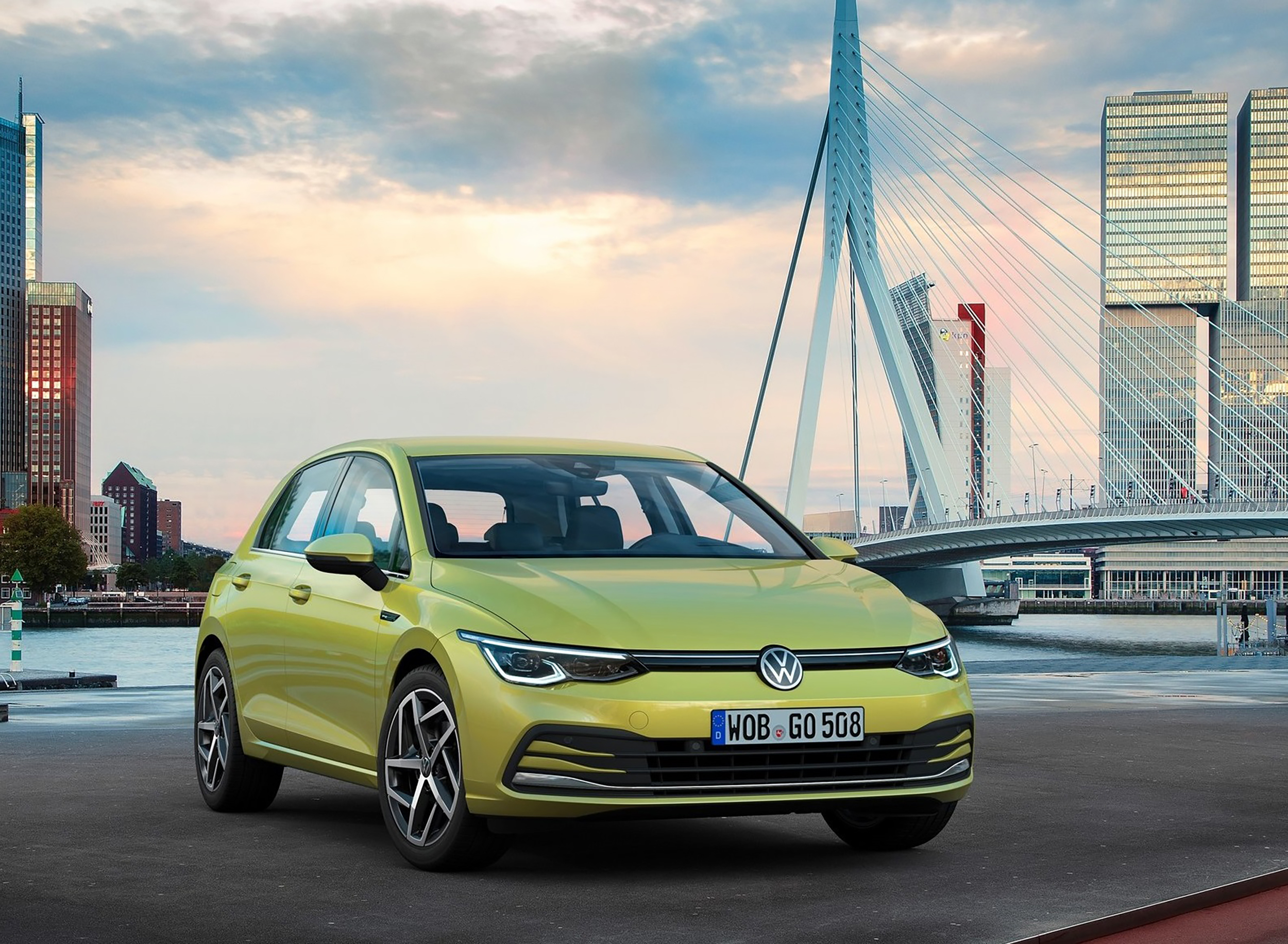 Volkswagen-Golf-2020-1600-05