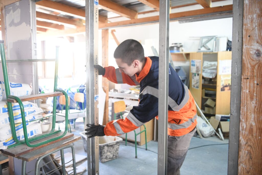 Beograd, 01.04.2023. Zvezdara, Građevinska škola Foto: Dragan Mujan/Nova.rs