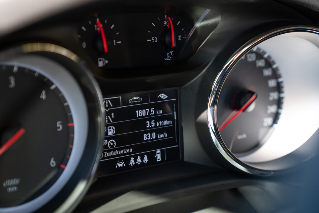 2095 Kilometer ohne Nachtanken mit dem Opel Insignia 1.5 D (11/2021)