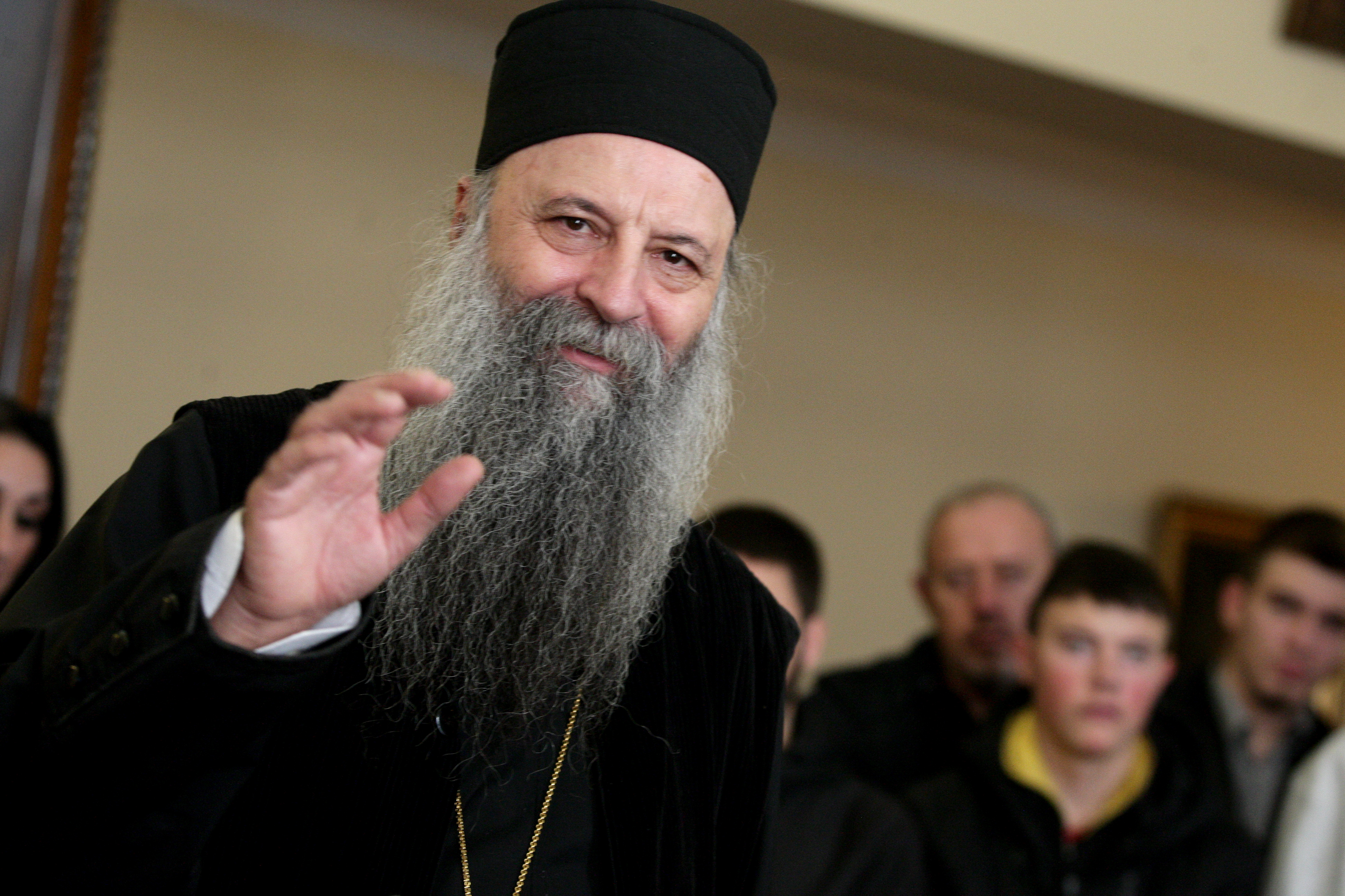 Beograd, 28. decembra 2022. - Patrijarh Porfirije uruèio je stipendije studentima iz mnogodetnih porodica. Grupna fotografija. FOTO TANJUG/ SAVA RADOVANOVIÆ/ bg