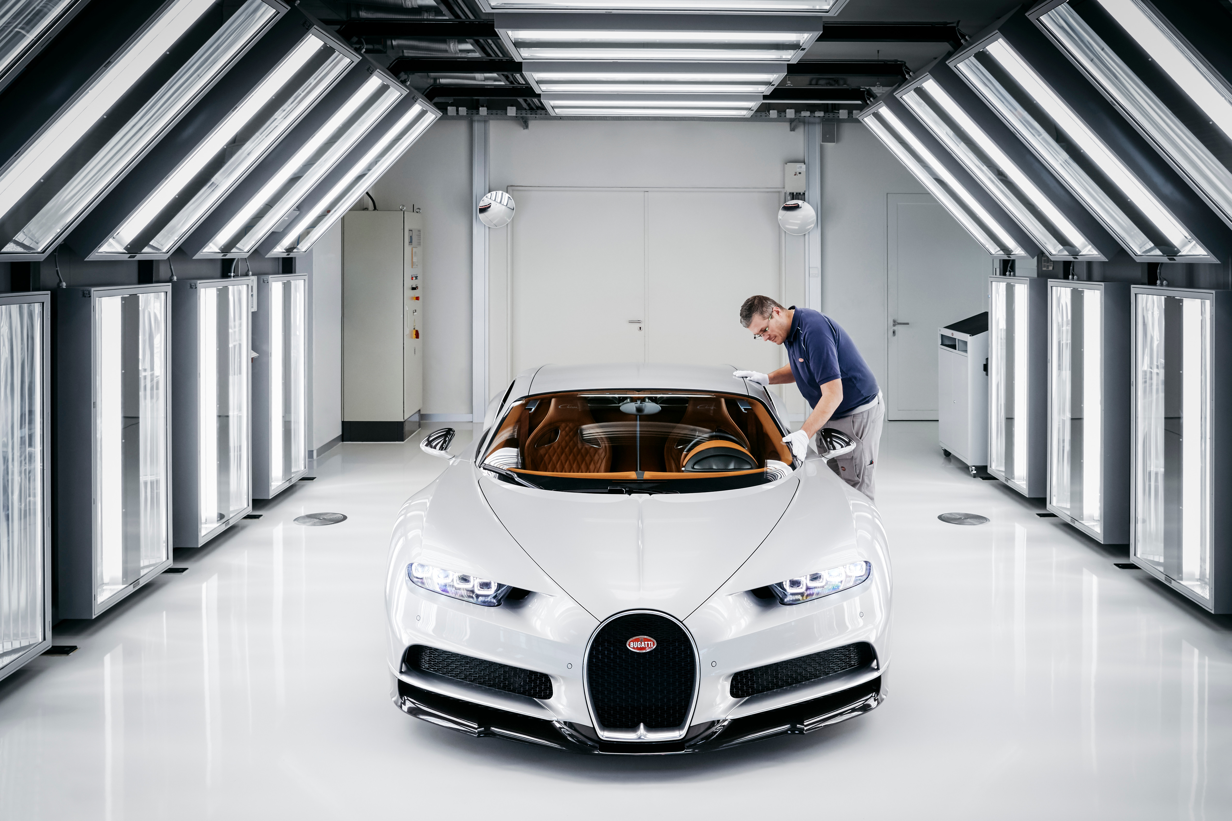 04 BUGATTI_The-Art-of-Paint