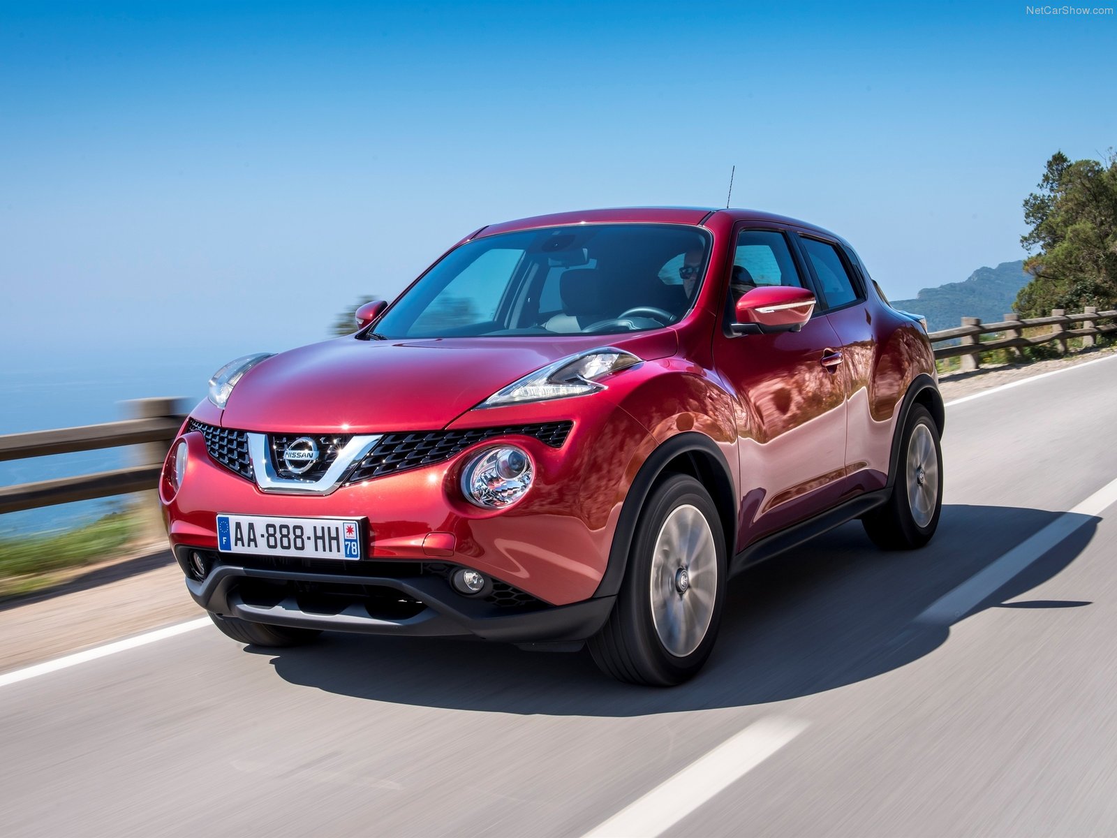 1675677586-Nissan-Juke-2015-1600-13.jpg