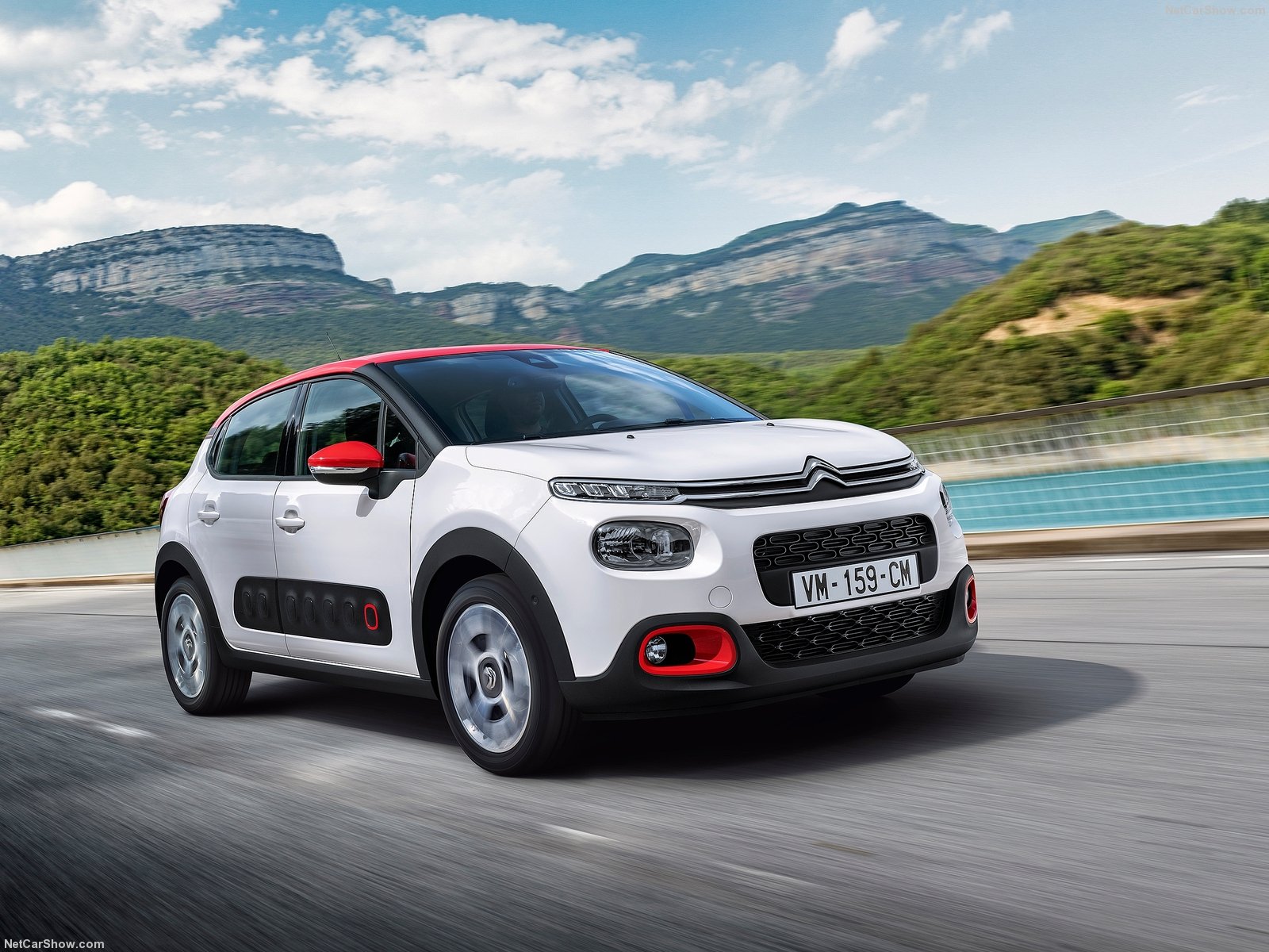 1676808277-Citroen-C3-2017-1600-04.jpg