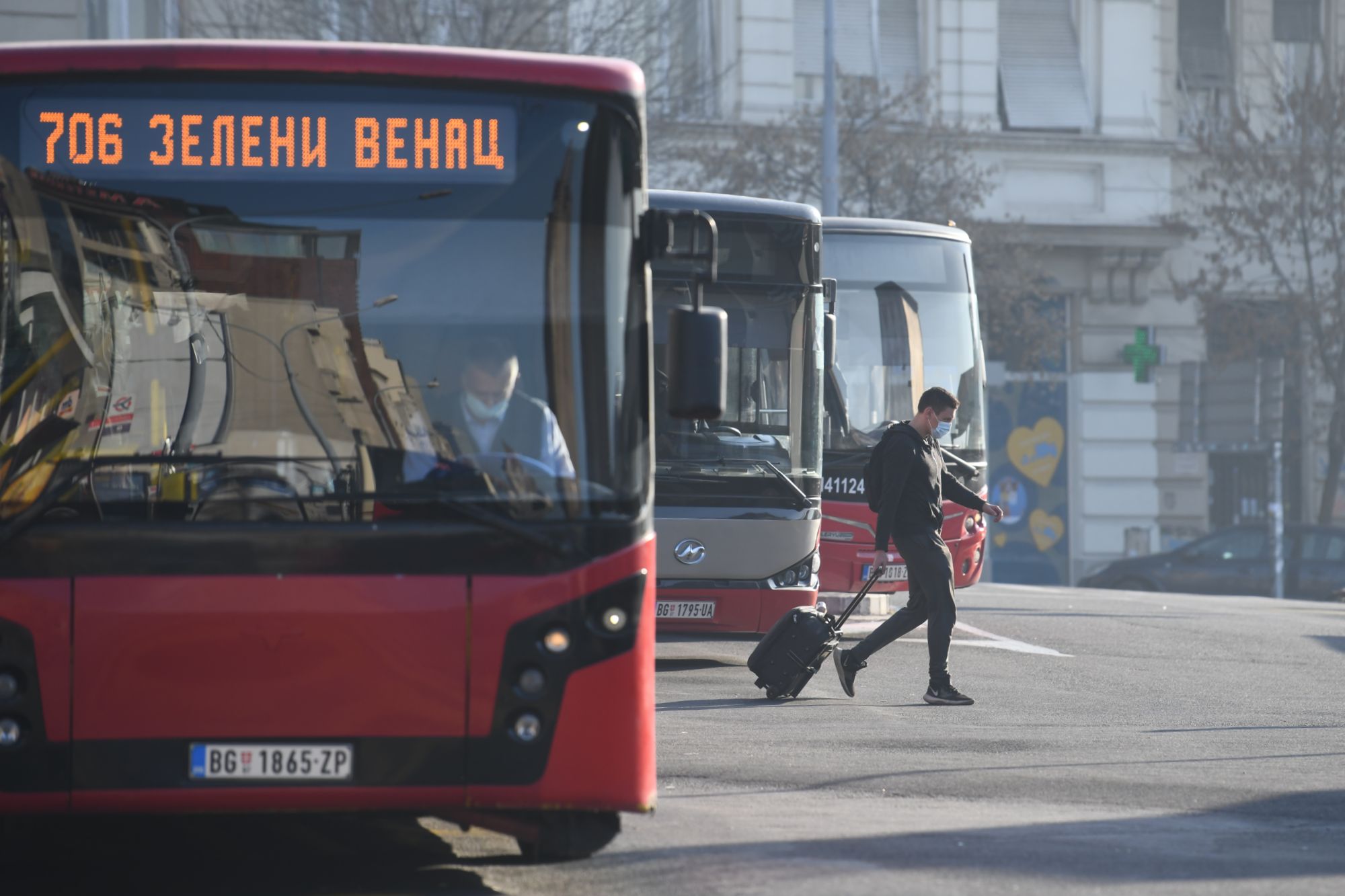Beograd, 16.11.2020. GSP, Autobus, autobusi, prevoz, maska, maske, koronavirus, autobuska stanica, Zeleni venac Foto: Goran Srdanov/Nova.rs