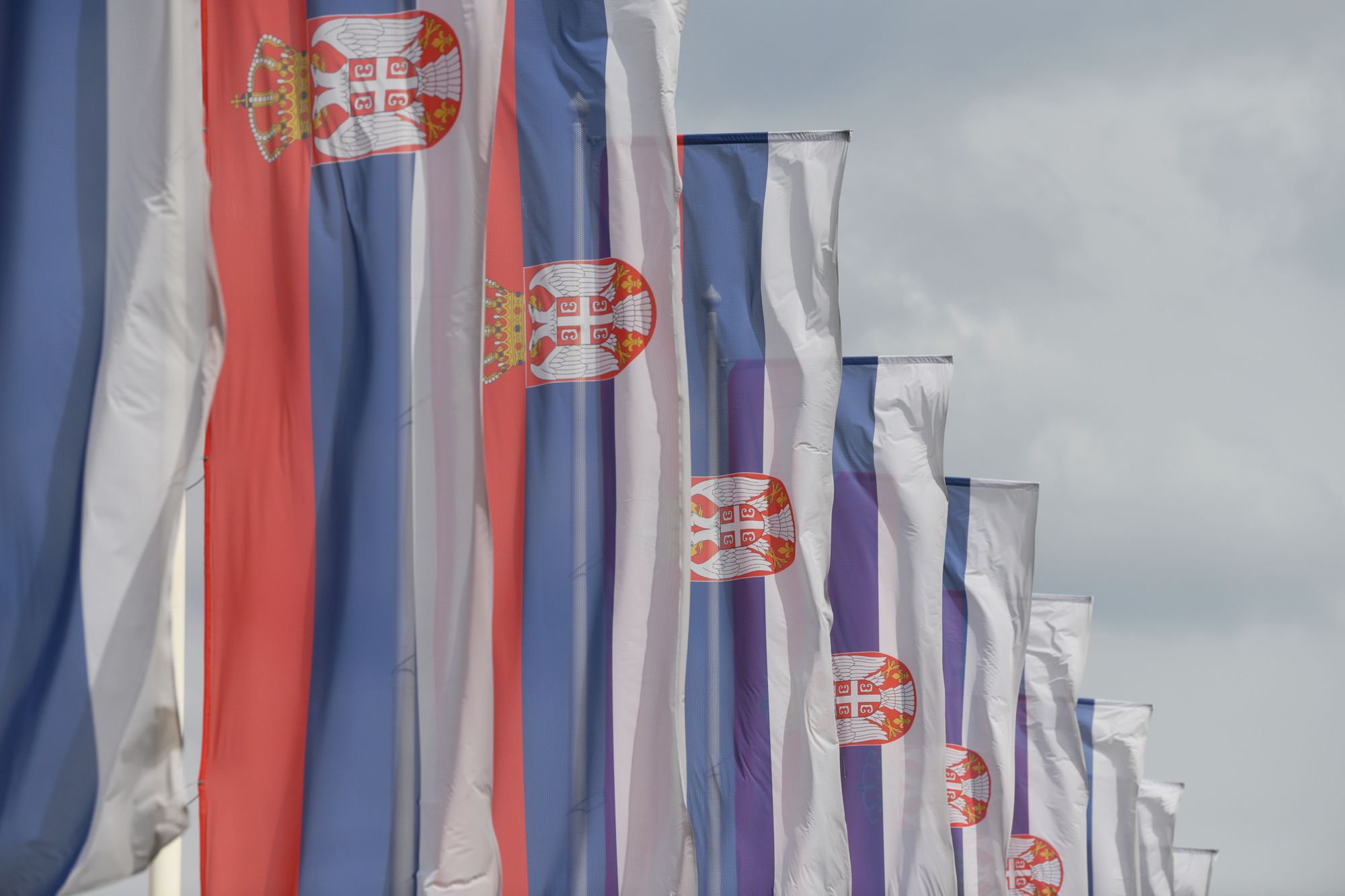 zgrada SIV palata srbije zastave, srpska zastava