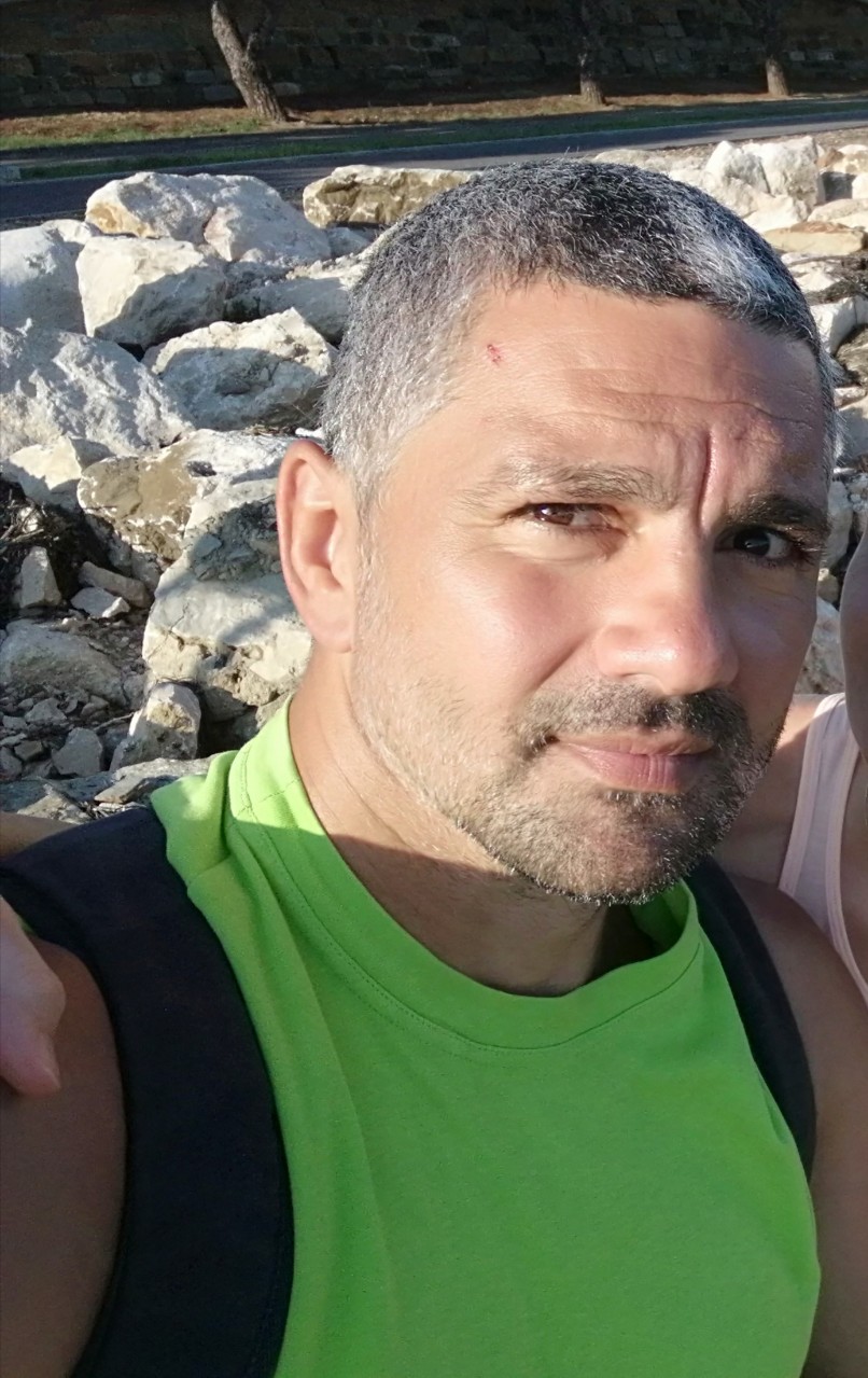 Aleksandar Gvozdenović Golman, bivši beskućnik