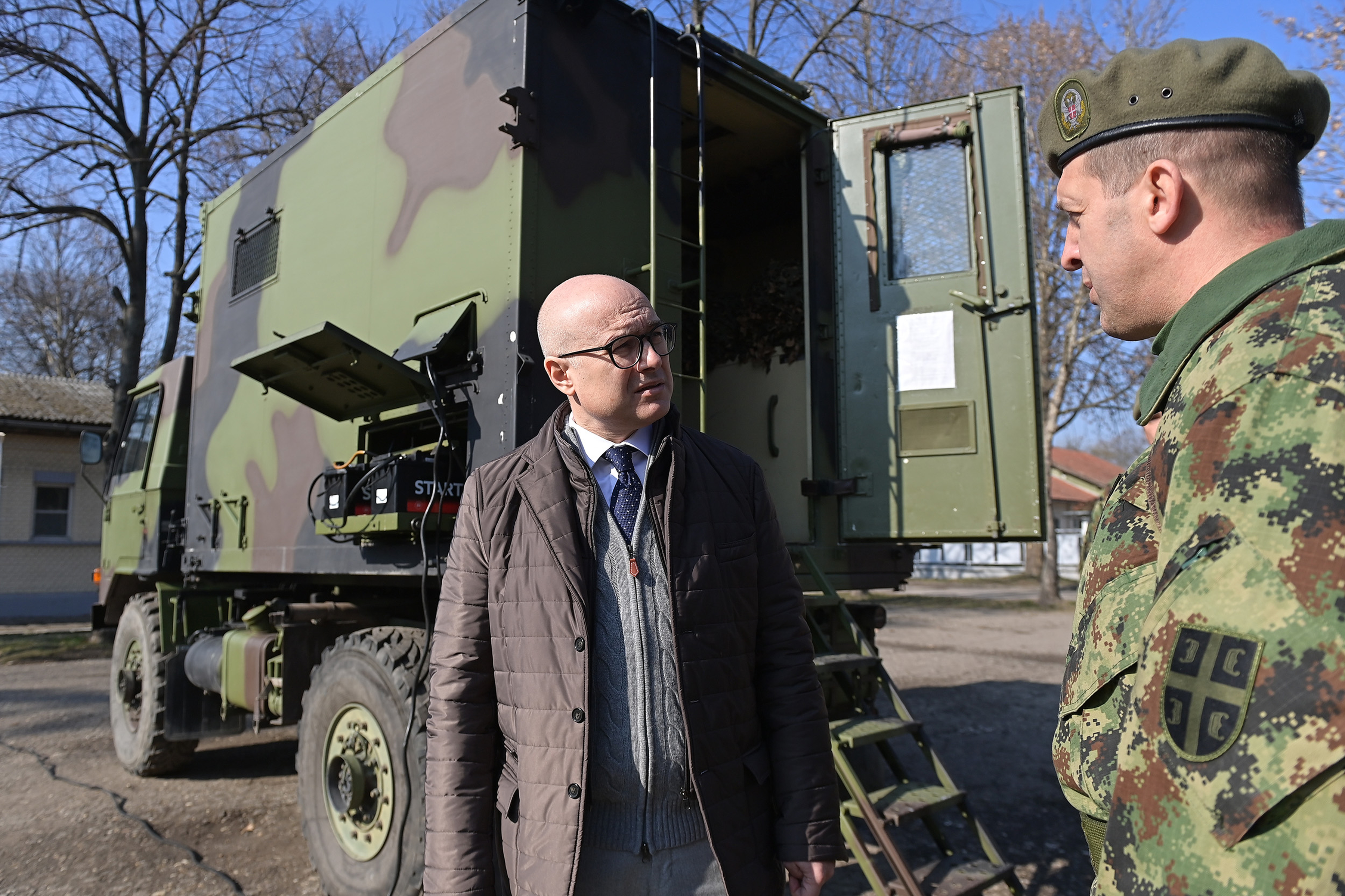 Minister Vucevic visited the First Army Brigade in Novi Sad.Ministar Vucevic obisao Prvu brigadu kopnene vojske u Novom Sadu.