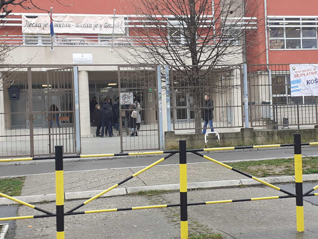 Upis u celodnevnu nastavu OŠ Dragan Lukić N.Beograd